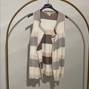 Stylish Striped Sleeveless Cardigan